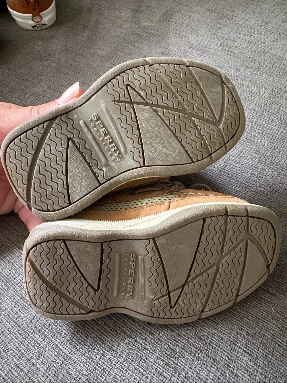 Sperry toddler size 5c Tan/Brown Boat Shoes with Navy Lining never worn